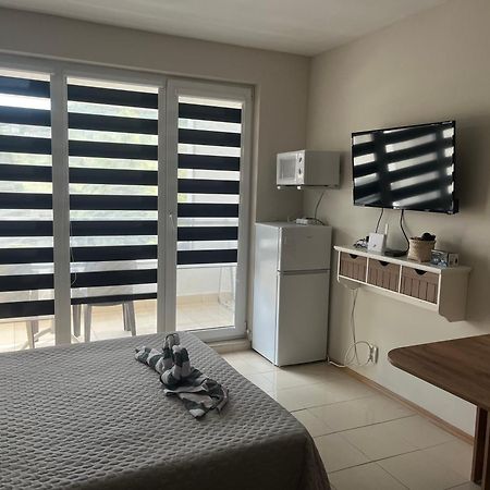 Harmony Hills Petkovi Studio Apartment روغاشيفو المظهر الخارجي الصورة